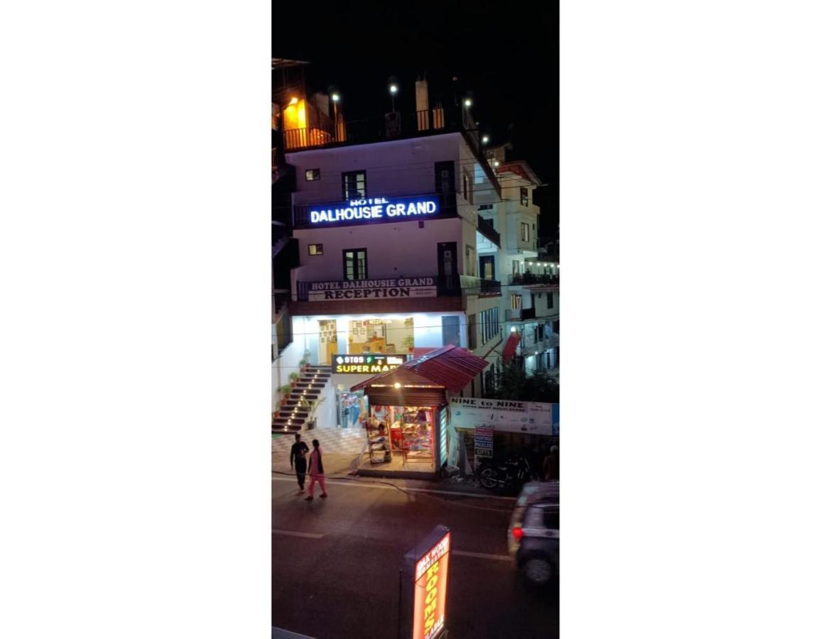 Hotel Dalhousie Grand Banikhet Exterior photo